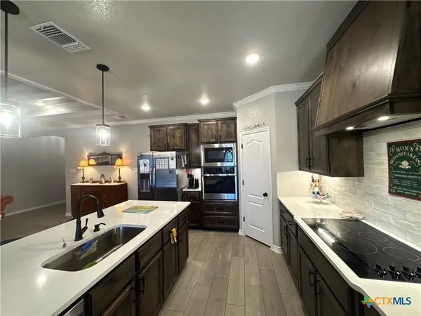 $485,000 | 806 Eagle Crst Cove, Salado, TX 76571