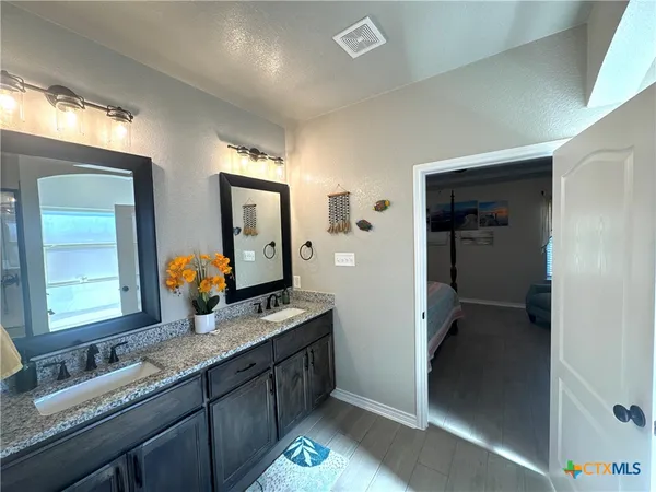 $485,000 | 806 Eagle Crst Cove, Salado, TX 76571