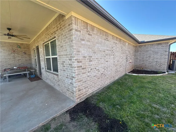 $485,000 | 806 Eagle Crst Cove, Salado, TX 76571