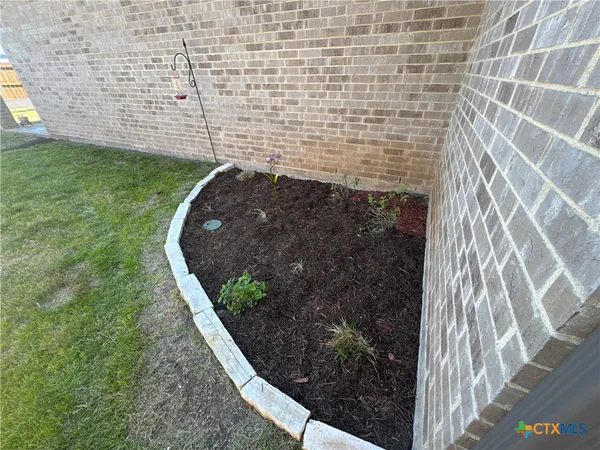 $485,000 | 806 Eagle Crst Cove, Salado, TX 76571