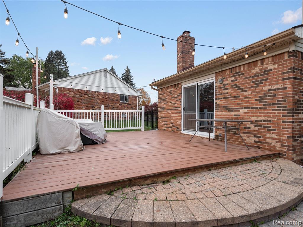 305 Torrent Court Rochester Hills, MI 48307 - Photo 33 of 36