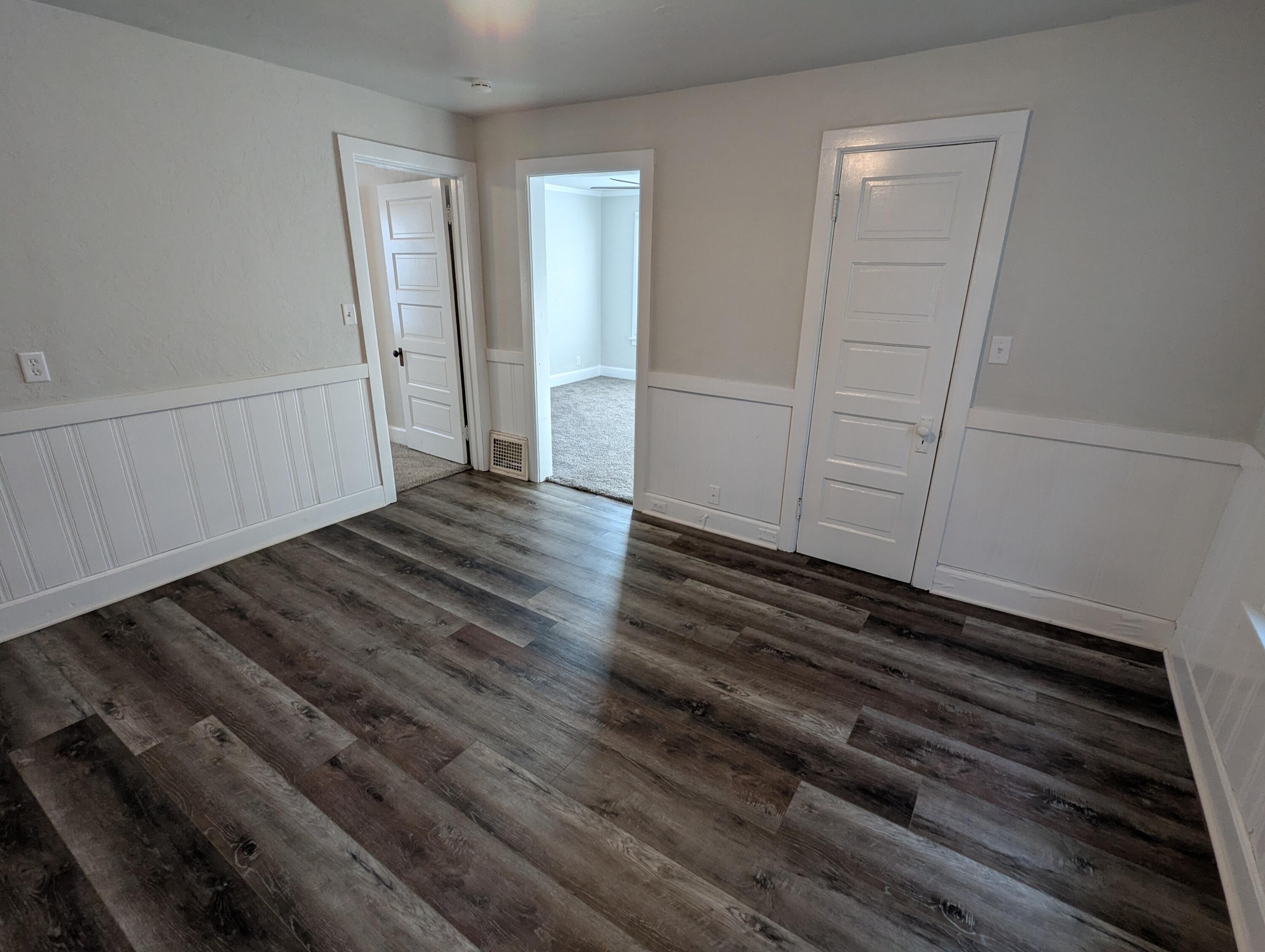 1223 South 23rd Street Sheboygan, WI 53081 - Photo 19 of 37 PXL_20260129_211335181