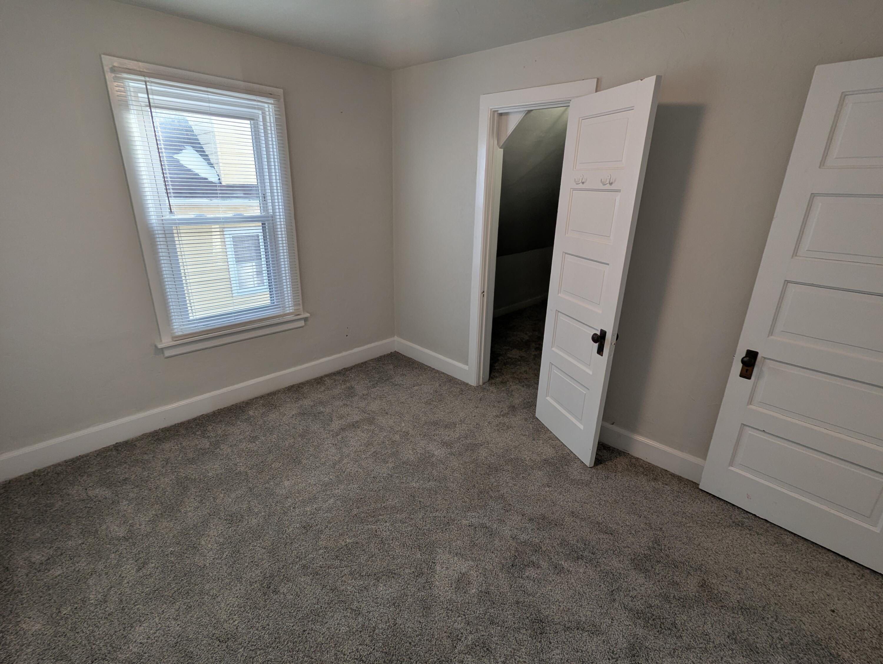 1223 South 23rd Street Sheboygan, WI 53081 - Photo 23 of 37 PXL_20260129_211402758