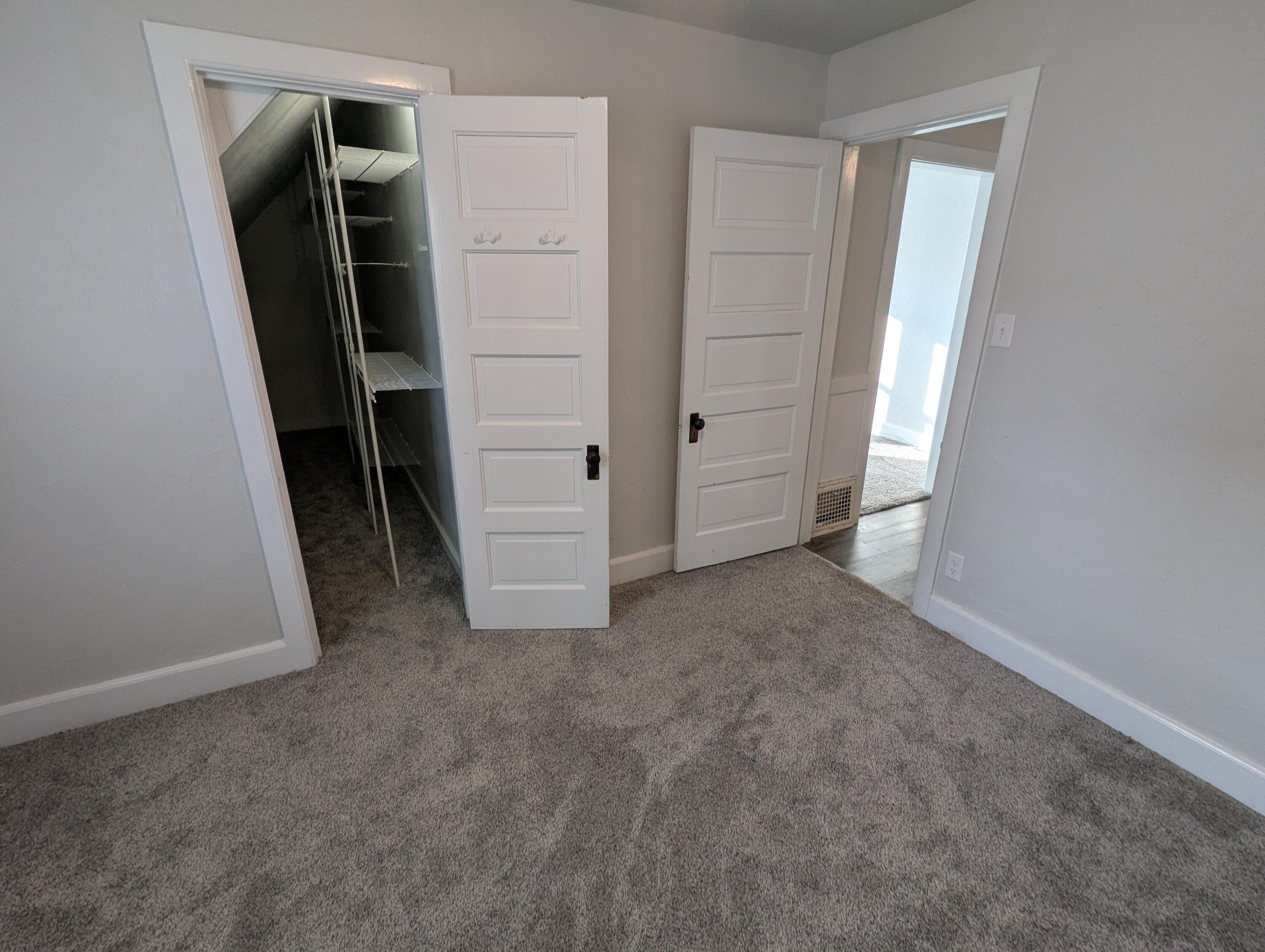 1223 South 23rd Street Sheboygan, WI 53081 - Photo 24 of 37 PXL_20260129_211412181