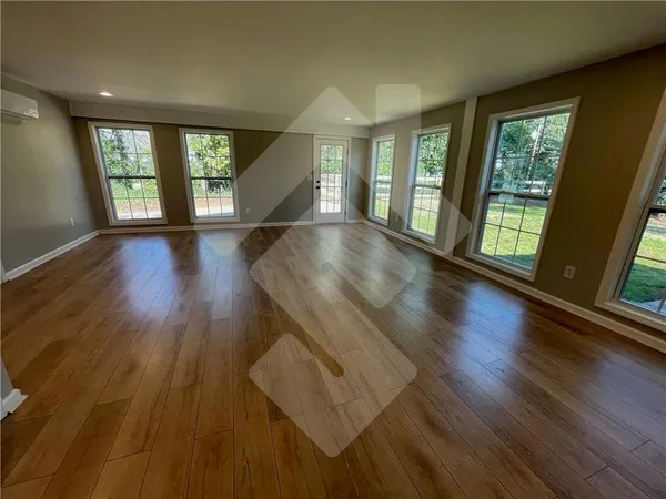 $3,195 | 9935 La View Circle, Roswell, GA 30075