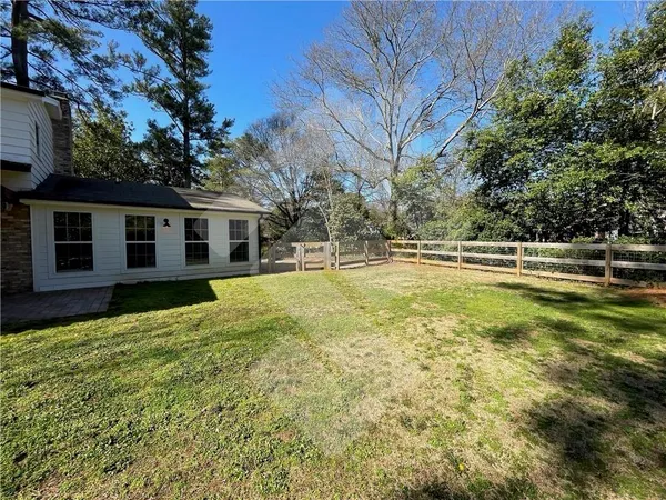 $3,195 | 9935 La View Circle, Roswell, GA 30075