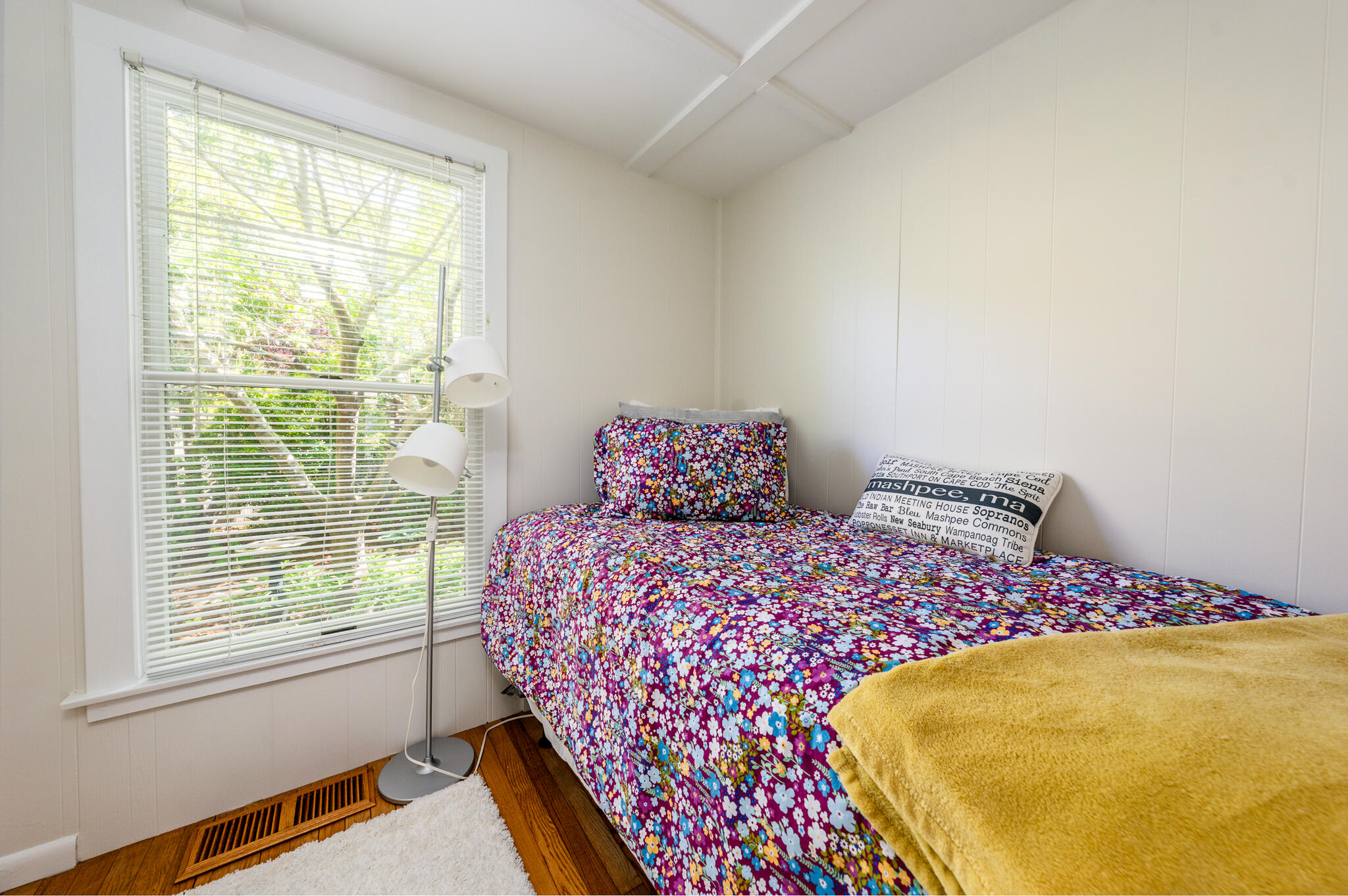 96 Greensward Road Mashpee, MA 02649 - Photo 28 of 49 3rdbedroom