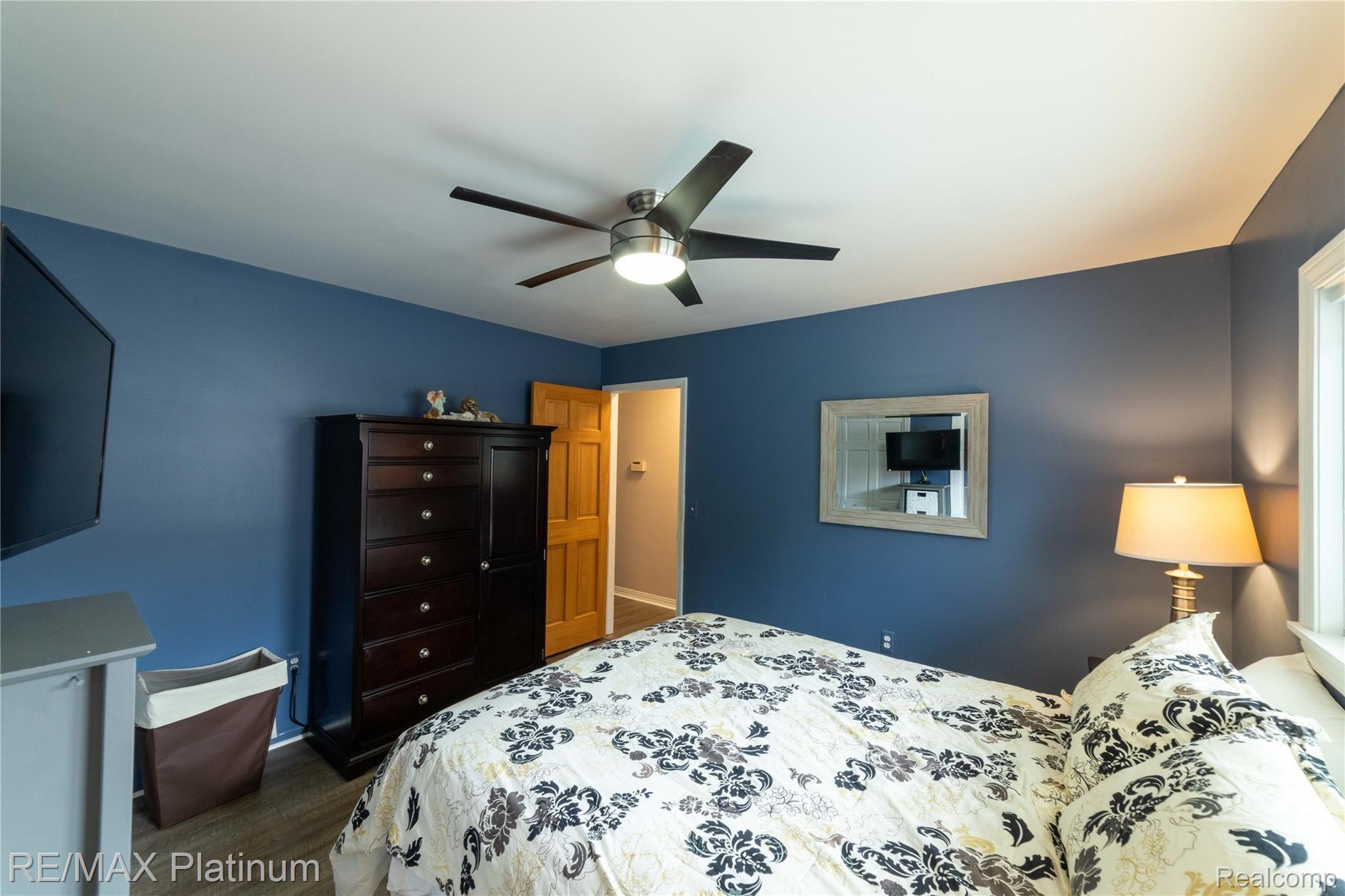 624 Buckingham Road Canton, MI 48188 - Photo 11 of 28 Master Bedroom