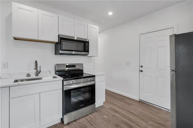 $2,300 | 1320 Elmwood Avenue, Unit 3, Cranston, RI 02910