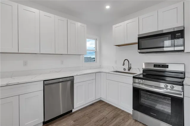 $2,300 | 1320 Elmwood Avenue, Unit 3, Cranston, RI 02910