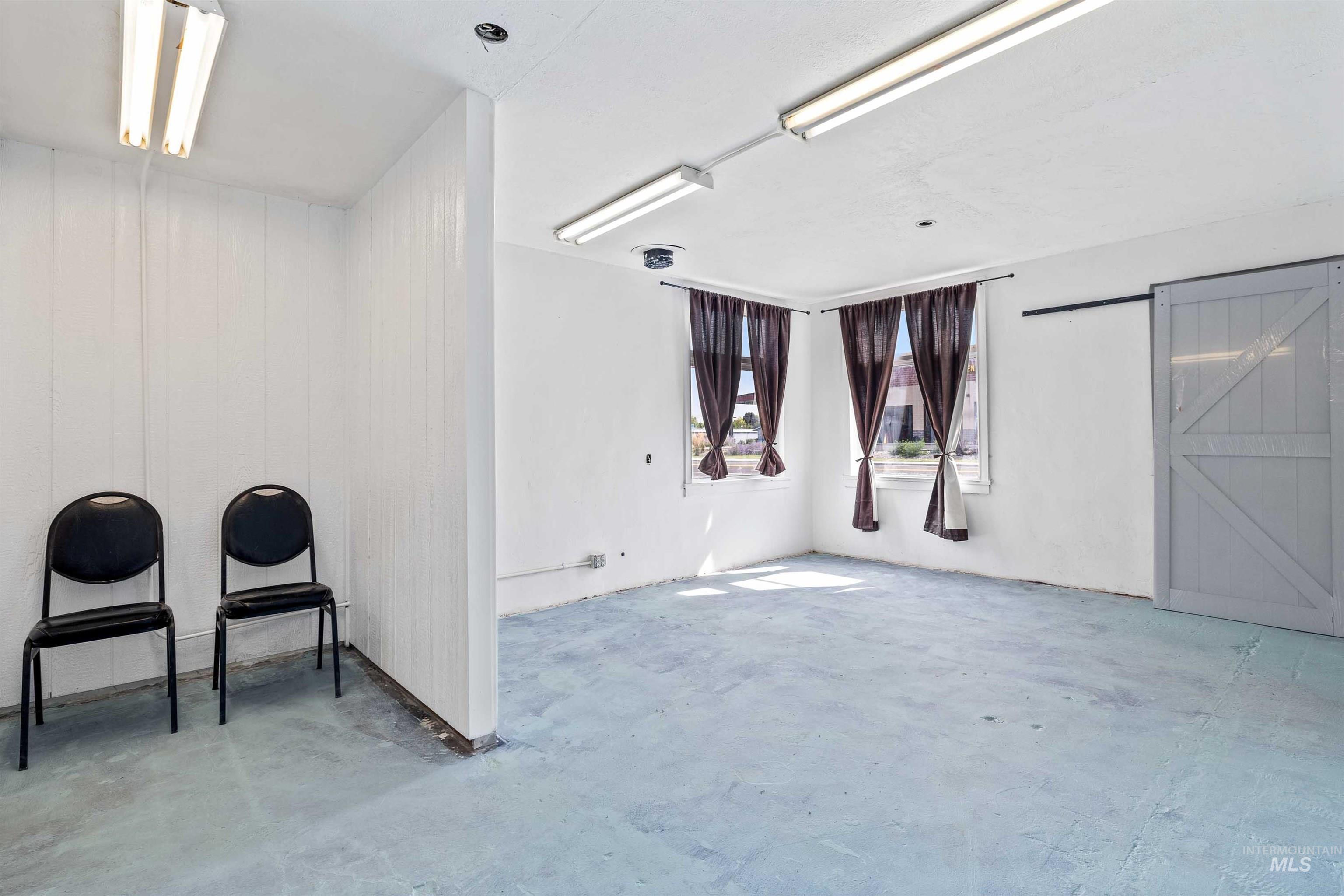 2039 Main Street Gooding, ID 83330 - Photo 18 of 31 View of garage