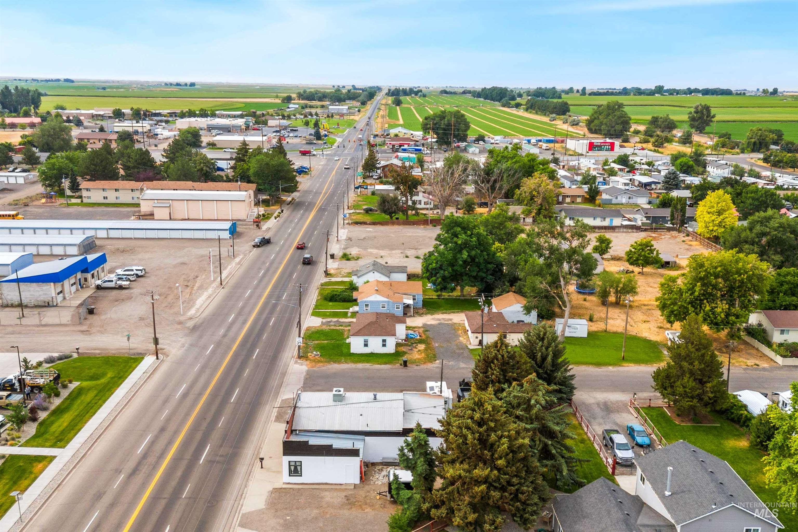 2039 Main Street Gooding, ID 83330 - Photo 28 of 31 Bird's eye view