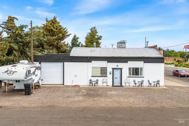 $298,000 | 2039 Main Street, Gooding, ID 83330