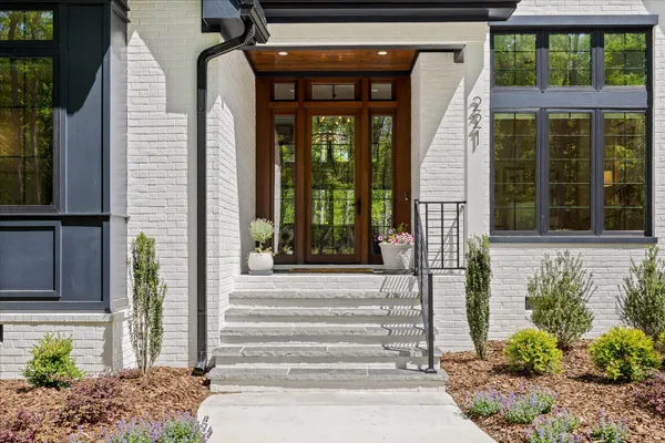 $1,400,000 | 221 Lookout Crest Lane, Lookout Mountain, GA 30750
