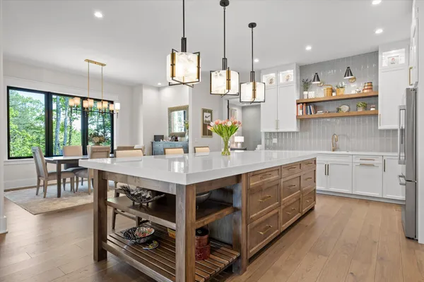 $1,400,000 | 221 Lookout Crest Lane, Lookout Mountain, GA 30750