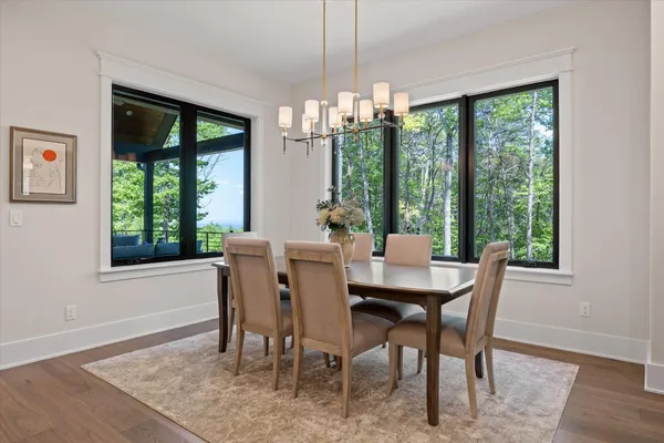 $1,400,000 | 221 Lookout Crest Lane, Lookout Mountain, GA 30750