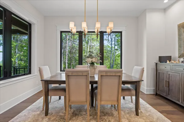 $1,400,000 | 221 Lookout Crest Lane, Lookout Mountain, GA 30750