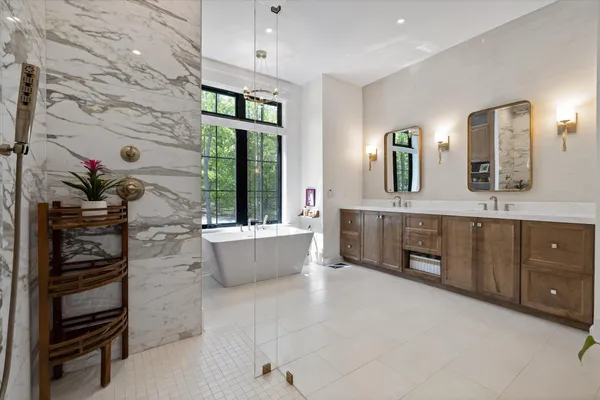 $1,400,000 | 221 Lookout Crest Lane, Lookout Mountain, GA 30750