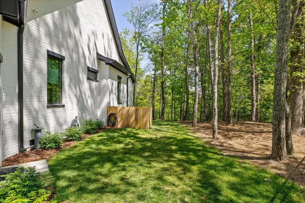 $1,400,000 | 221 Lookout Crest Lane, Lookout Mountain, GA 30750