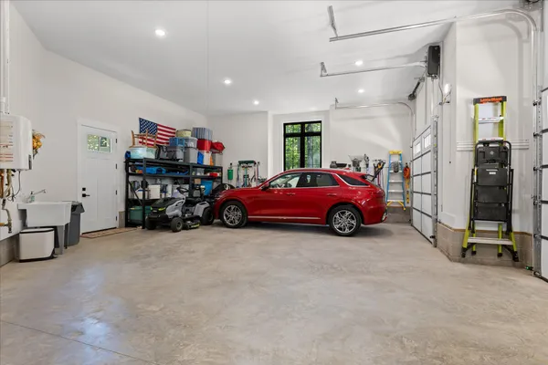 $1,400,000 | 221 Lookout Crest Lane, Lookout Mountain, GA 30750