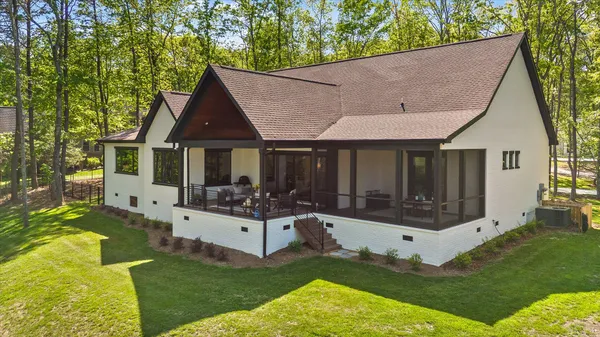 $1,400,000 | 221 Lookout Crest Lane, Lookout Mountain, GA 30750