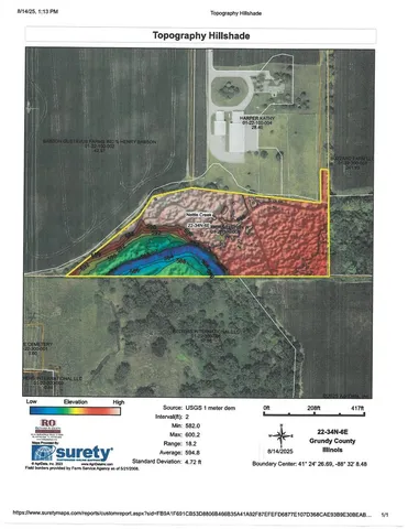 a black and white photo of a bathroom