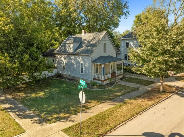 $159,900 | 1219 Koch Street, Bloomington, IL 61701