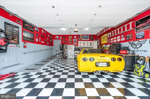 a view of a house with a big yard