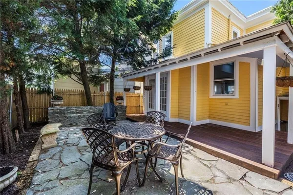 $4,250 | 1 Solar Street, Providence, RI 02903