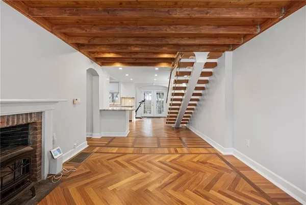 $4,250 | 1 Solar Street, Providence, RI 02903