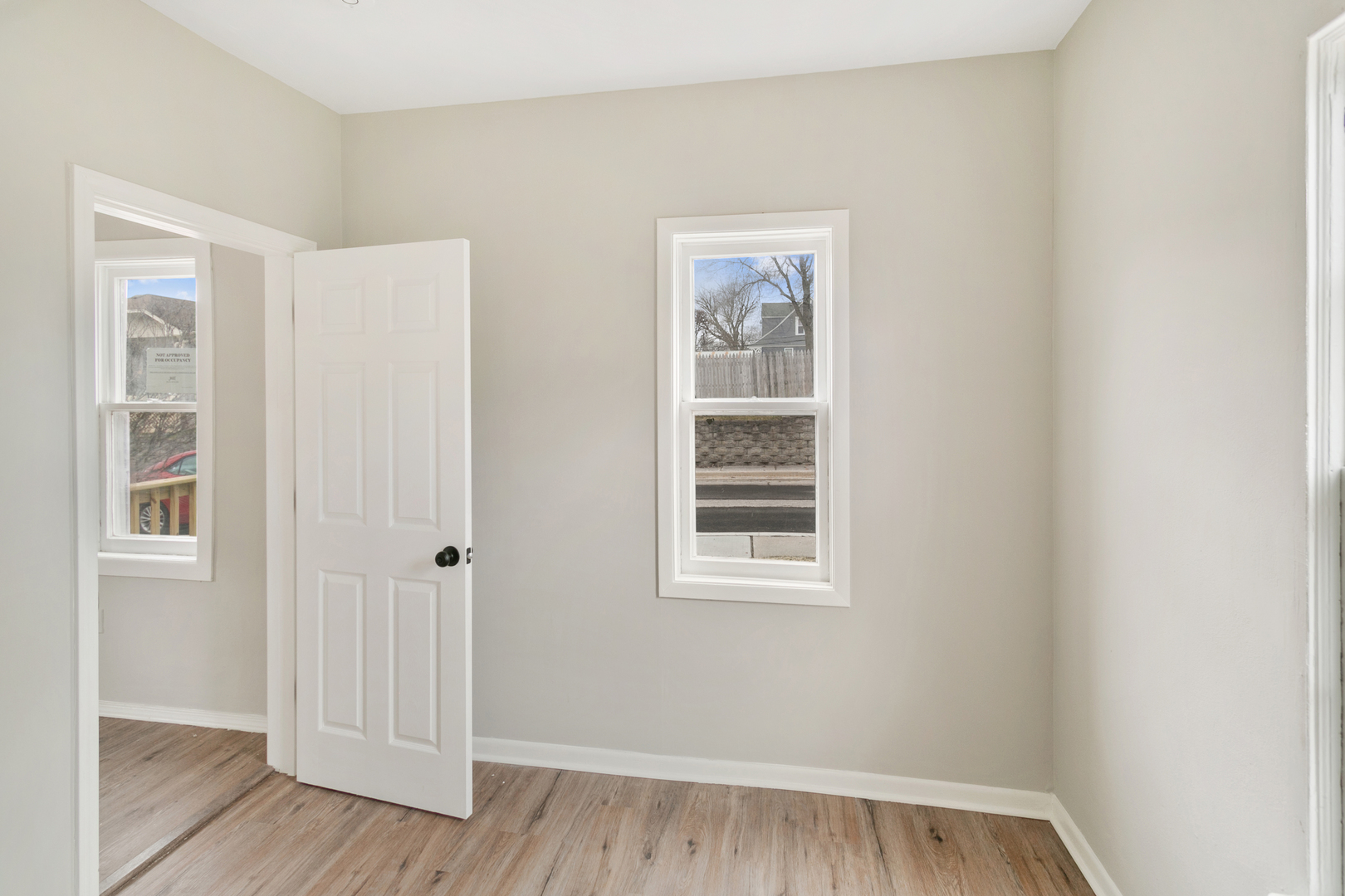 8 Ivy Street Joliet, IL 60436 - Photo 4 of 13 an empty room with windows