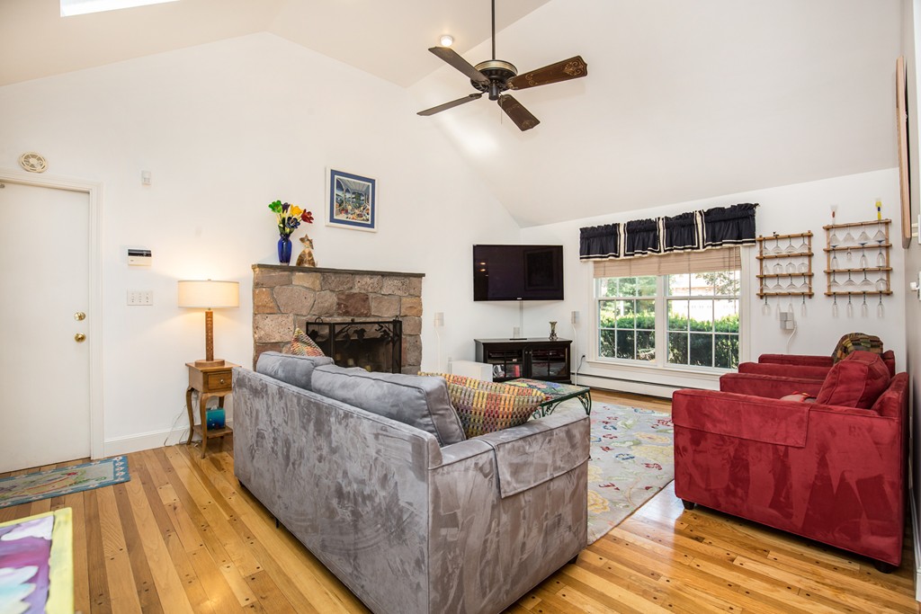 37 Wildon Road Wellesley, MA 02482 - Photo 9 of 19 Gallery Image 9