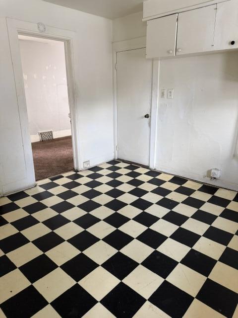 413 10th Street Racine, WI 53403 - Photo 17 of 29 Upper