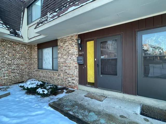 $135,000 | 6077 West Calumet Road, Milwaukee, WI 53223