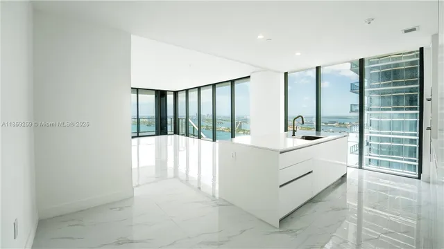 $17,000 | 700 Northeast 24th Street, Unit 4407, Miami, FL 33137