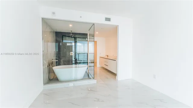 $17,000 | 700 Northeast 24th Street, Unit 4407, Miami, FL 33137