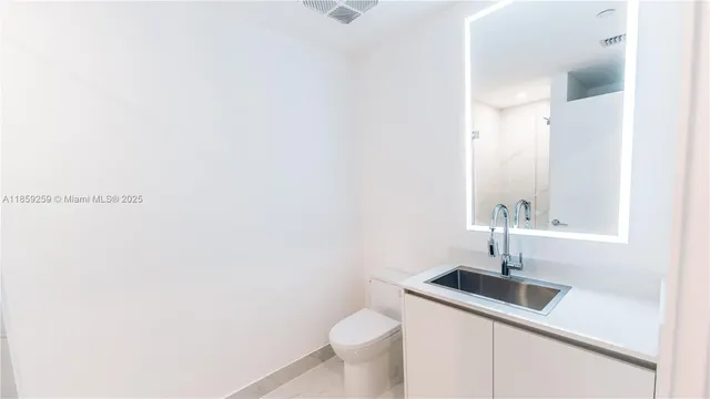 $17,000 | 700 Northeast 24th Street, Unit 4407, Miami, FL 33137