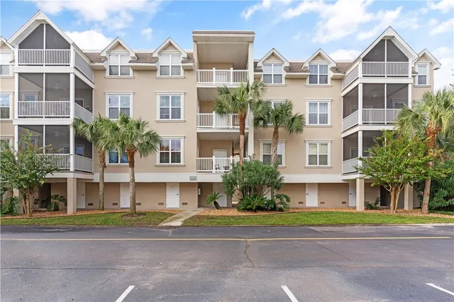 $439,000 | 122 Shady Brook Circle, Unit 201, St. Simons Island, GA 31522