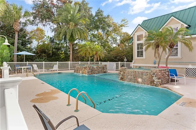 $439,000 | 122 Shady Brook Circle, Unit 201, St. Simons Island, GA 31522