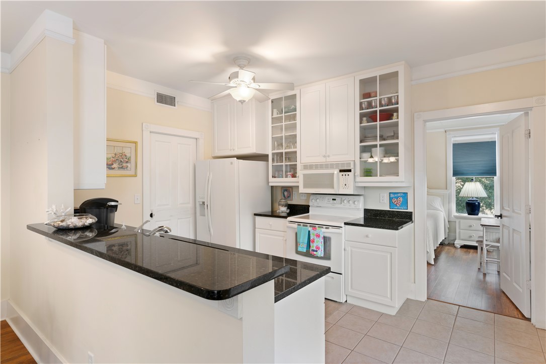 122 Shady Brook Circle, Unit 201 St. Simons Island, GA 31522 - Photo 5 of 23