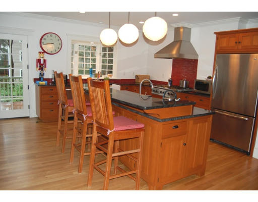 73 Meriam Street Lexington, MA 02420 - Photo 9 of 24 Gallery Image 9