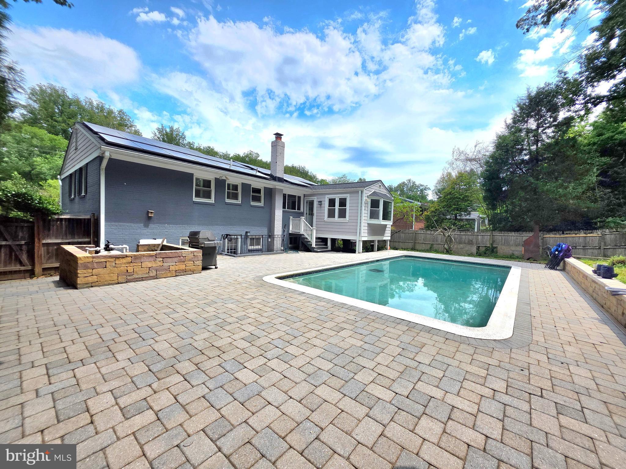 8300 Beech Tree Road Bethesda, MD 20817 - Photo 31 of 34