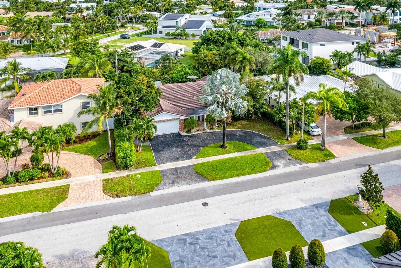 365 Northeast 3rd Street Boca Raton, FL 33432 - Photo 12 of 32 014-365Northeast3rdStreet-BocaRaton-FL-3