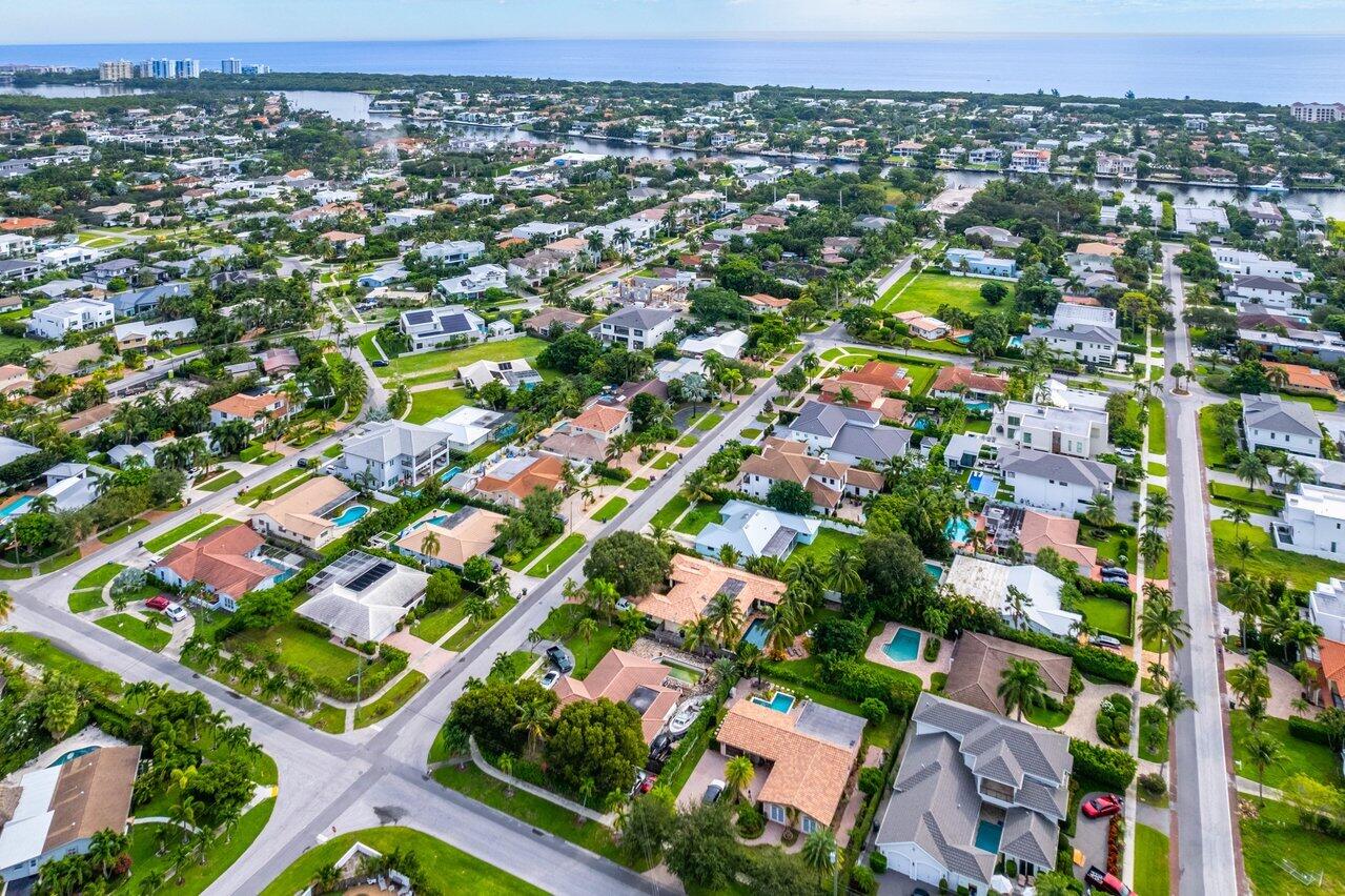 365 Northeast 3rd Street Boca Raton, FL 33432 - Photo 14 of 32 017-365Northeast3rdStreet-BocaRaton-FL-3