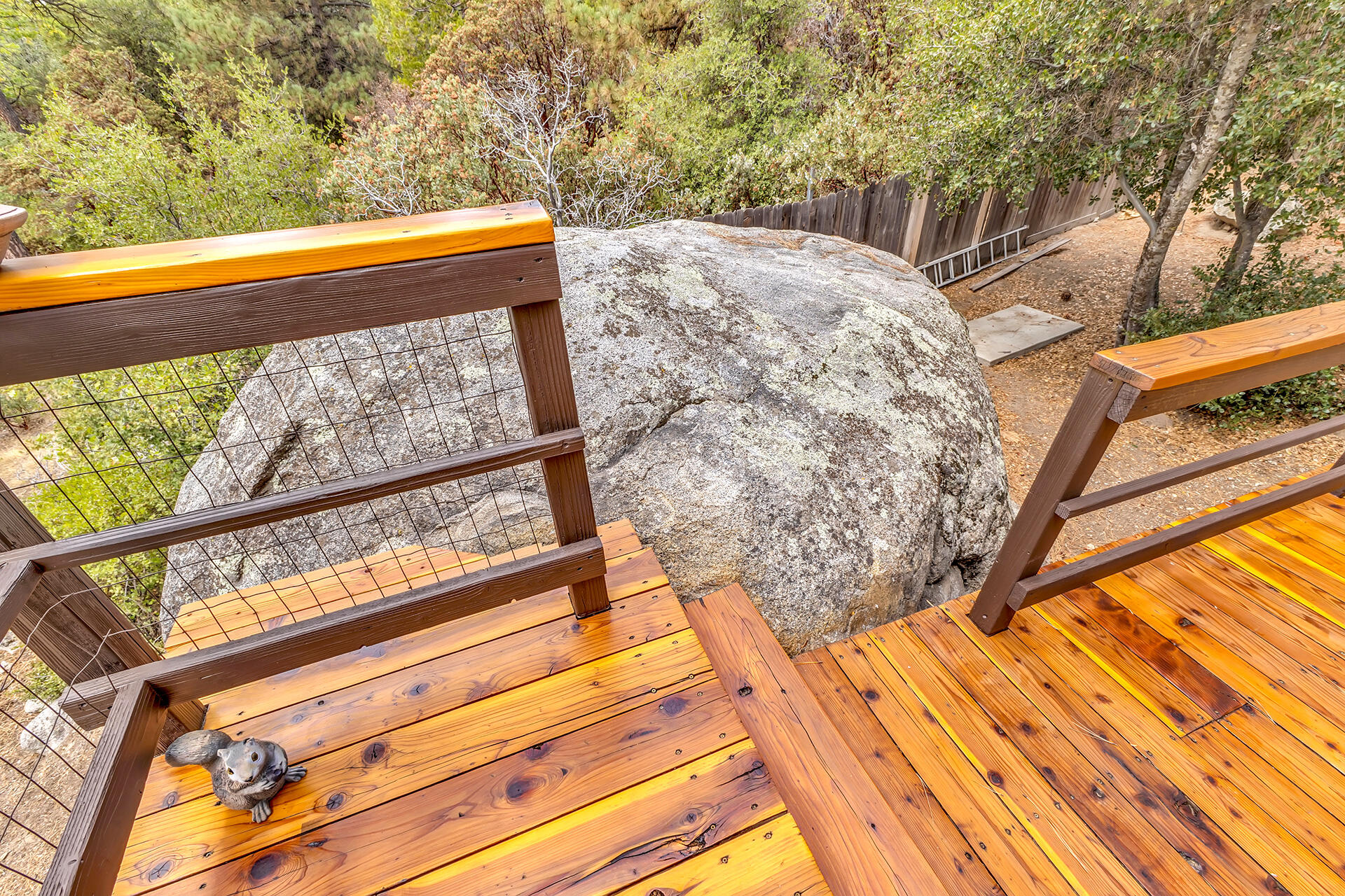 27011 Lookout Lane Idyllwild, CA 92549 - Photo 24 of 68 a view of sitting area