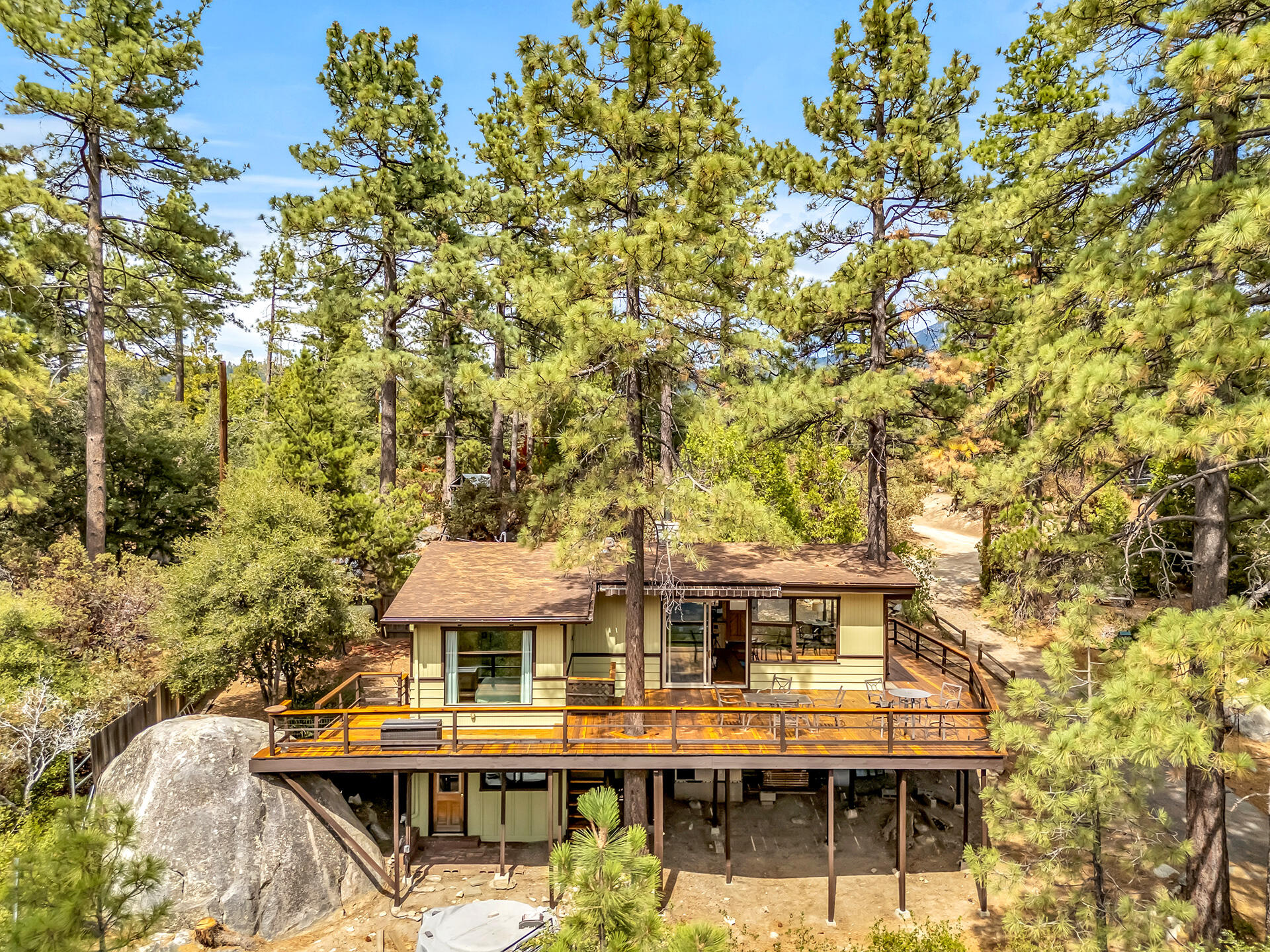 27011 Lookout Lane Idyllwild, CA 92549 - Photo 4 of 68 DJI_20250917133109_0929_D
