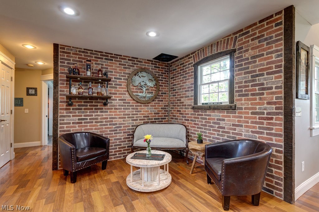 9195 Charles Road Chagrin Falls, OH 44023 - Photo 4 of 25 Gallery Image 4