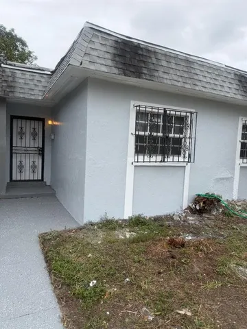 $2,600 | 3884 Northwest 207 St Road, Miami Gardens, FL 33055