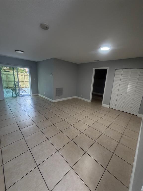 3884 Northwest 207 St Road Miami Gardens, FL 33055 - Photo 3 of 13