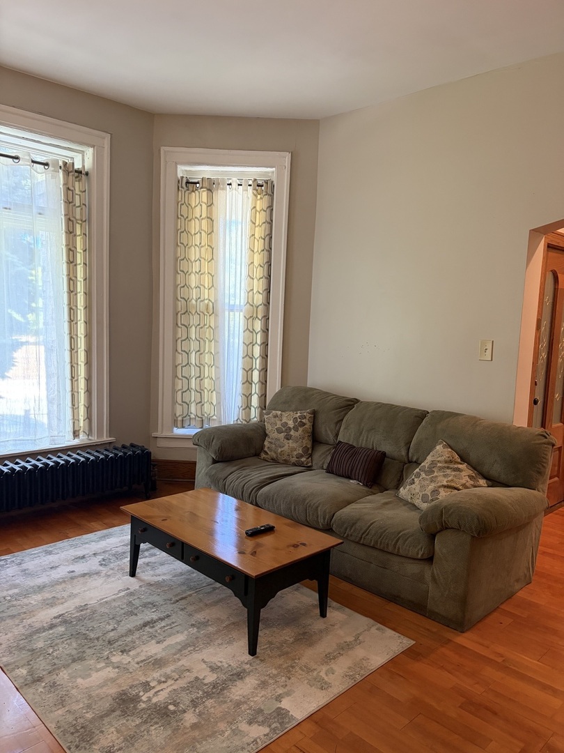 441 East 42nd Street Chicago, IL 60653 - Photo 10 of 41